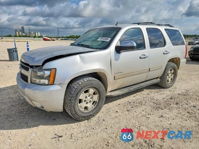 2014 CHEVROLET TAHOE C1500 LT 1GNSCBE00ER238235 - główne zdjęcie licytacji z USA - miniatura