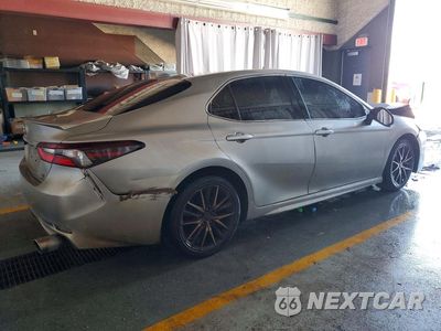 Trzecie zdjęcie samochodu z tyłu: 2021 TOYOTA CAMRY SE VIN:4T1G11BK1MU032885 - miniatura