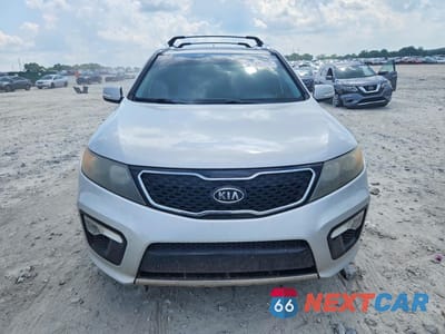 Piąte zdjęcie samochodu w środku: 2013 KIA SORENTO SX VIN:5XYKW4A22DG409583 - miniatura