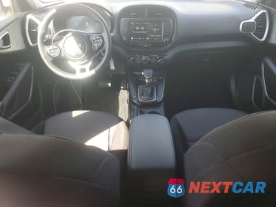 Zdjęcie 8 z 12 samochodu: 2025 KIA SOUL LX VIN:KNDJ23AU7S7932692 - miniatura