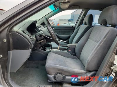 Zdjęcie 7 z 12 samochodu: 2004 HONDA CIVIC LX VIN:2HGES16574H610795 - miniatura
