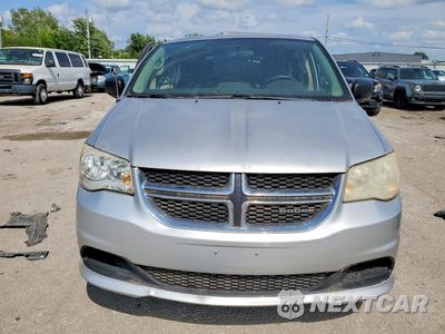 Piąte zdjęcie samochodu w środku: 2011 DODGE GRAND CARAVAN EXPRESS VIN:2D4RN4DGXBR732204 - miniatura