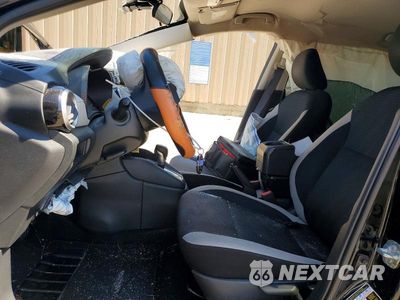 Zdjęcie 7 z 12 samochodu: 2021 NISSAN VERSA SV VIN:3N1CN8EV2ML840178 - miniatura