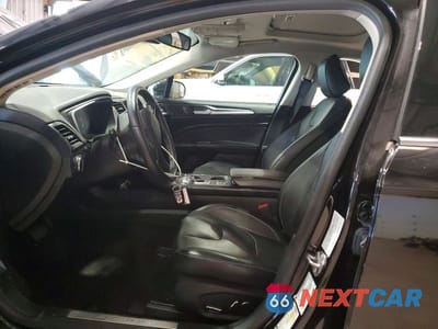 Zdjęcie 7 z 13 samochodu: 2020 FORD FUSION TITANIUM VIN:3FA6P0RU6LR139541 - miniatura
