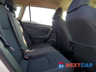 Zdjęcie 11 z 13 samochodu: 2020 TOYOTA RAV4 LE VIN:JTMLWRFV6LD058162 - miniatura