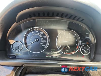 Zdjęcie 9 z 12 samochodu: 2013 BMW 528 XI VIN:WBAXH5C56DD107402 - miniatura