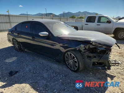 Czwarte zdjęcie samochodu z boku: 2019 BMW M550XI VIN:WBAJB9C54KB288085 - miniatura