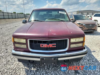 Piąte zdjęcie samochodu w środku: 1996 GMC SIERRA K1500 VIN:2GTEK19R7T1500138 - miniatura