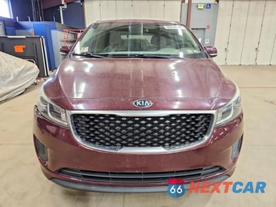 Piąte zdjęcie samochodu w środku: 2017 KIA SEDONA LX VIN:KNDMB5C16H6308506 - miniatura