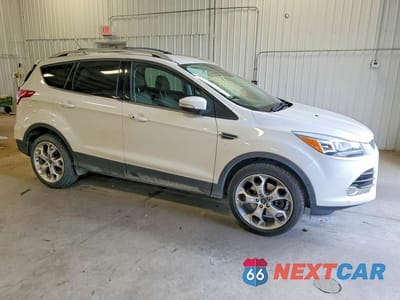 Czwarte zdjęcie samochodu z boku: 2013 FORD ESCAPE TITANIUM VIN:1FMCU9J95DUA45447 - miniatura