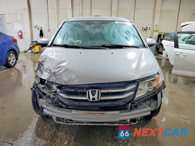 Piąte zdjęcie samochodu w środku: 2016 HONDA ODYSSEY SE VIN:5FNRL5H33GB158970 - miniatura