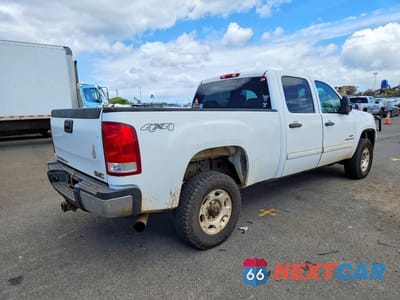Trzecie zdjęcie samochodu z tyłu: 2009 GMC SIERRA K2500 SLE VIN:1GTHK53659F133051 - miniatura