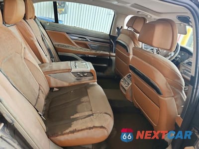 Zdjęcie 10 z 12 samochodu: 2016 BMW 750 XI VIN:WBA7F2C51GG419523 - miniatura
