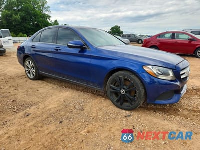 Czwarte zdjęcie samochodu z boku: 2018 MERCEDES-BENZ C 300 4MATIC VIN:55SWF4KB0JU239824 - miniatura