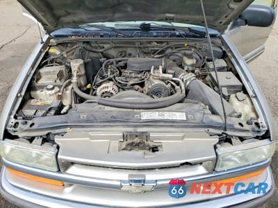 Zdjęcie 11 z 12 samochodu: 2001 CHEVROLET BLAZER VIN:1GNDT13W31K204271 - miniatura