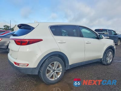 Trzecie zdjęcie samochodu z tyłu: 2018 KIA SPORTAGE LX VIN:KNDPM3AC2J7430571 - miniatura