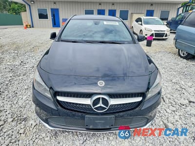 Piąte zdjęcie samochodu w środku: 2018 MERCEDES-BENZ CLA 250 4MATIC VIN:WDDSJ4GBXJN585040 - miniatura