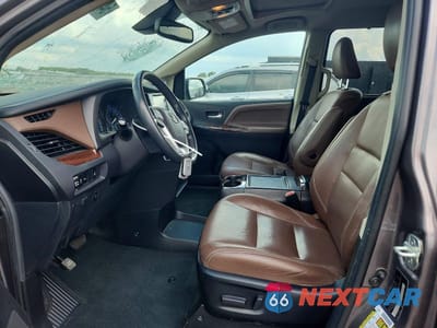 Zdjęcie 7 z 13 samochodu: 2019 TOYOTA SIENNA LIMITED 7-PASSENGER VIN:5TDYZ3DC1KS999095 - miniatura
