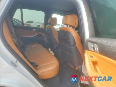 Zdjęcie 10 z 12 samochodu: 2019 BMW X5 XDRIVE50I VIN:5UXJU2C51KLN66700 - miniatura