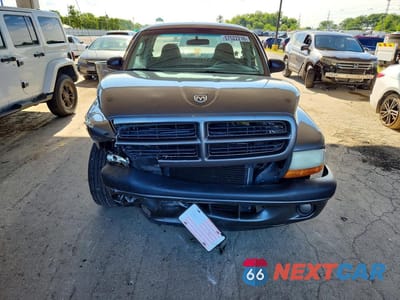 Piąte zdjęcie samochodu w środku: 2001 DODGE DAKOTA VIN:1B7FL26X61S341992 - miniatura