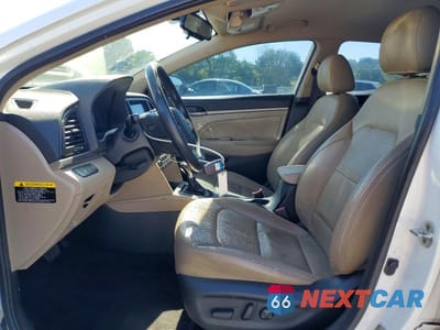 Zdjęcie 7 z 12 samochodu: 2017 HYUNDAI ELANTRA LIMITED VIN:5NPD84LF3HH070415 - miniatura