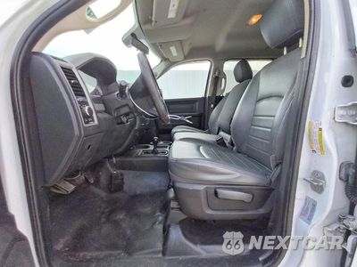 Zdjęcie 7 z 13 samochodu: 2017 RAM 2500 ST VIN:3C6TR5CTXHG698492 - miniatura