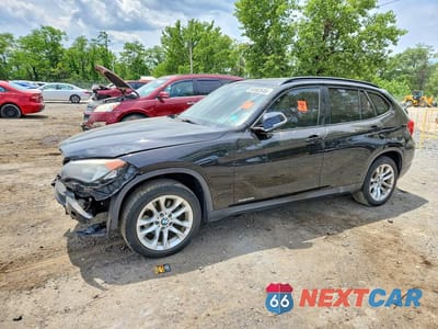2015 BMW X1 XDRIVE28I WBAVL1C57FVY30168 - główne zdjęcie licytacji z USA - miniatura