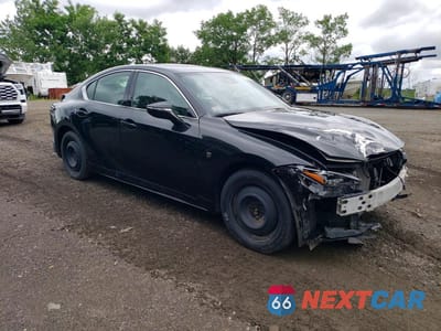 Czwarte zdjęcie samochodu z boku: 2025 LEXUS IS 350 F SPORT DESIGN VIN:JTHBZ1E25S5038469 - miniatura