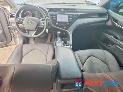 Zdjęcie 8 z 12 samochodu: 2019 TOYOTA CAMRY LE VIN:4T1B11HK7KU786548 - miniatura