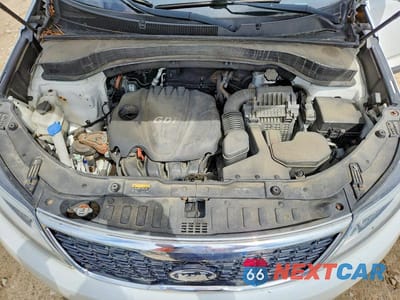 Zdjęcie 12 z 13 samochodu: 2014 KIA SORENTO VIN:5XYKTCA6XEG531079 - miniatura