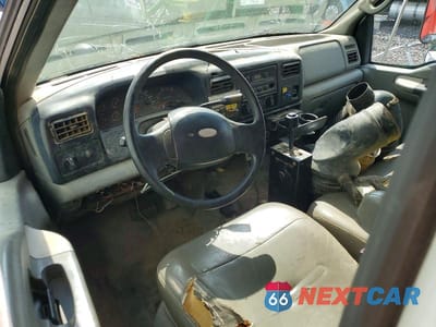 Zdjęcie 8 z 13 samochodu: 2005 FORD F750 SUPER DUTY DUMP TRUCK VIN:3FRNF75Y55V169055 - miniatura