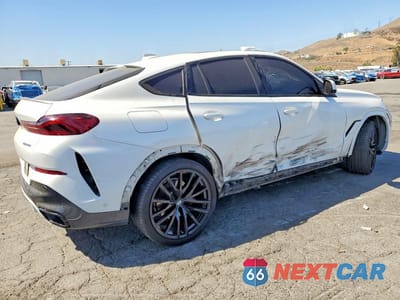Trzecie zdjęcie samochodu z tyłu: 2022 BMW X6 XDRIVE40I VIN:5UXCY6C07N9K62314 - miniatura