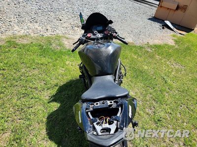 Zdjęcie 6 z 9 samochodu: 2013 KAWASAKI ZX636 E VIN:JKBZXJE13DA005869 - miniatura