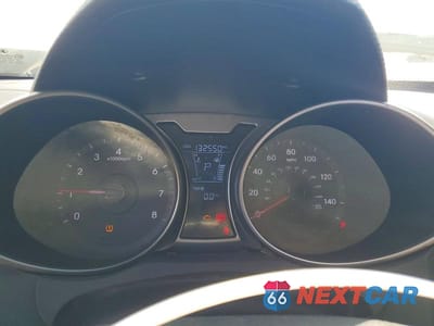Zdjęcie 9 z 12 samochodu: 2013 HYUNDAI VELOSTER BASE VIN:KMHTC6AD8DU137674 - miniatura