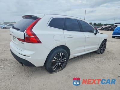 Trzecie zdjęcie samochodu z tyłu: 2021 VOLVO XC60 T5 MOMENTUM VIN:YV4102RK8M1793730 - miniatura