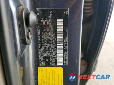 Zdjęcie 12 z 12 samochodu: 2005 LEXUS RX 330 VIN:2T2HA31U95C043103 - miniatura