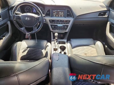 Zdjęcie 8 z 12 samochodu: 2017 HYUNDAI SONATA SPORT VIN:5NPE34AF8HH498258 - miniatura