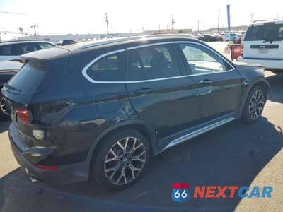 Trzecie zdjęcie samochodu z tyłu: 2020 BMW X1 SDRIVE28I VIN:WBXJG7C06L3L81783 - miniatura