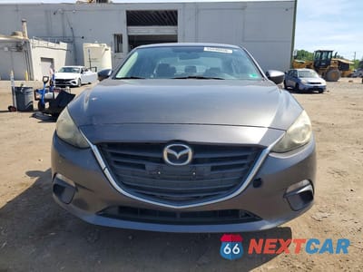 Piąte zdjęcie samochodu w środku: 2014 MAZDA 3 SPORT VIN:JM1BM1U77E1178323 - miniatura
