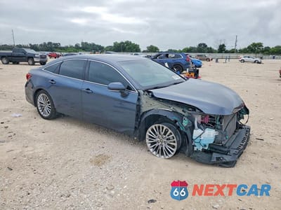 Czwarte zdjęcie samochodu z boku: 2022 TOYOTA AVALON LIMITED VIN:4T1DA1AB0NU012892 - miniatura