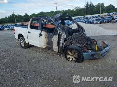 Czwarte zdjęcie samochodu z boku: 2018 FORD F150 SUPERCREW VIN:1FTEW1C56JFA19216 - miniatura