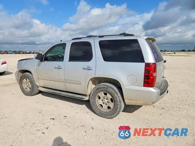 Drugie zdjęcie samochodu z przodu: 2014 CHEVROLET TAHOE C1500 LT VIN:1GNSCBE00ER238235 - miniatura