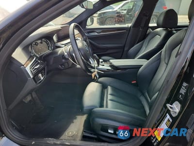 Zdjęcie 7 z 12 samochodu: 2019 BMW 530 XI VIN:WBAJA7C51KWW08690 - miniatura