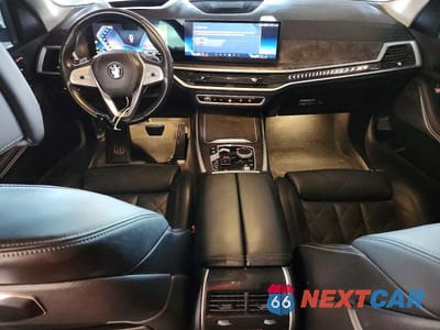 Zdjęcie 8 z 13 samochodu: 2024 BMW X7 XDRIVE40I VIN:5UX23EM02R9S31495 - miniatura