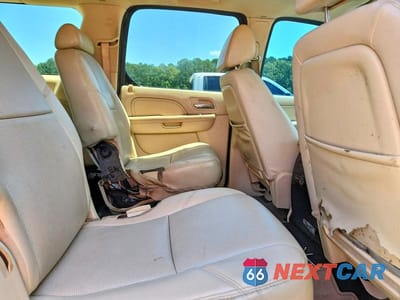 Zdjęcie 11 z 13 samochodu: 2008 CADILLAC ESCALADE ESV VIN:1GYFK66868R240787 - miniatura
