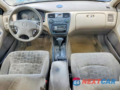 Zdjęcie 8 z 12 samochodu: 2002 HONDA ACCORD EX VIN:1HGCG66882A132995 - miniatura