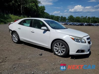Czwarte zdjęcie samochodu z boku: 2013 CHEVROLET MALIBU VIN:1G11E5SA0DF322688 - miniatura