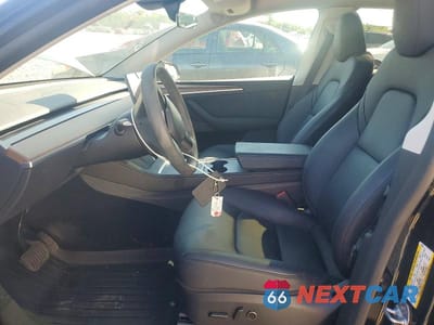 Zdjęcie 7 z 12 samochodu: 2025 TESLA MODEL Y VIN:7SAYGDED0SF314028 - miniatura