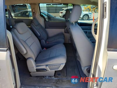 Zdjęcie 11 z 13 samochodu: 2010 DODGE GRAND CARAVAN SXT VIN:2D4RN5D10AR107679 - miniatura