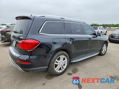 Trzecie zdjęcie samochodu z tyłu: 2014 MERCEDES-BENZ GL 450 4MATIC VIN:4JGDF7CE0EA381488 - miniatura